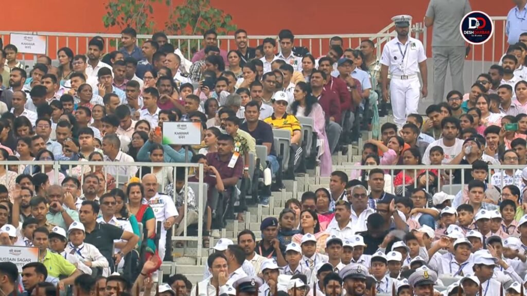 लाल किले से PM Modi ने युवाओं के लिए AI ट्रेनिंग और फ्री ऑनलाइन कोचिंग का ऐलान किया