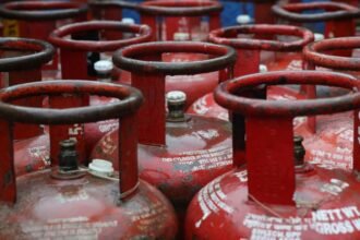 LPG Cylinder Free: इन 2 राज्यों के लोगों को मिल सकता है बड़ा फायदा, सरकार ने किया ऐलान