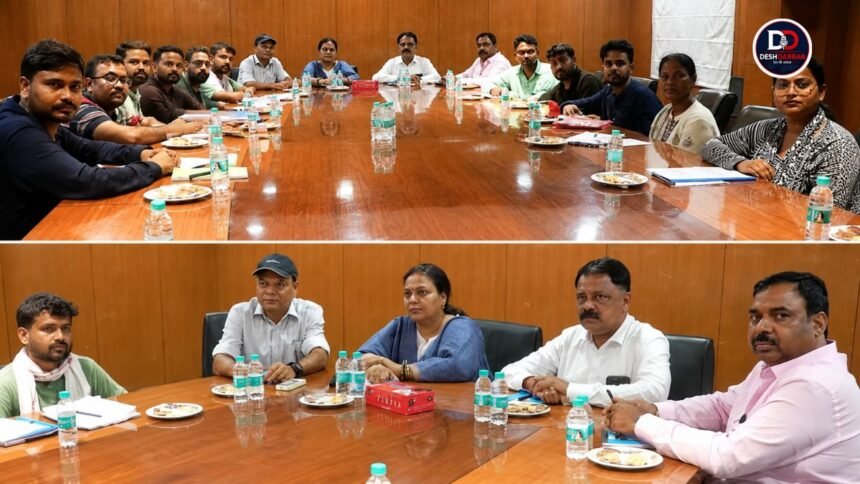 रांची में JPSC-JSSC परीक्षा विवाद को लेकर प्रदर्शन करते छात्र