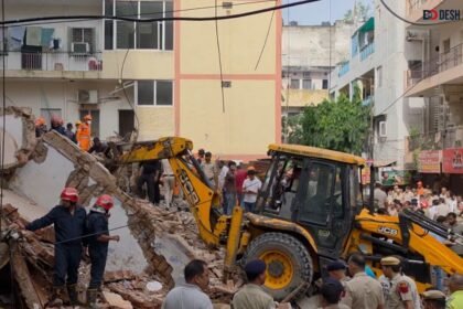 सत्य निकेतन बिल्डिंग हादसा