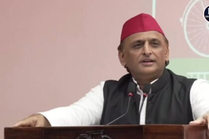 UP Politics: अखिलेश यादव ने CEC के इस्तीफे की मांग दोहराई