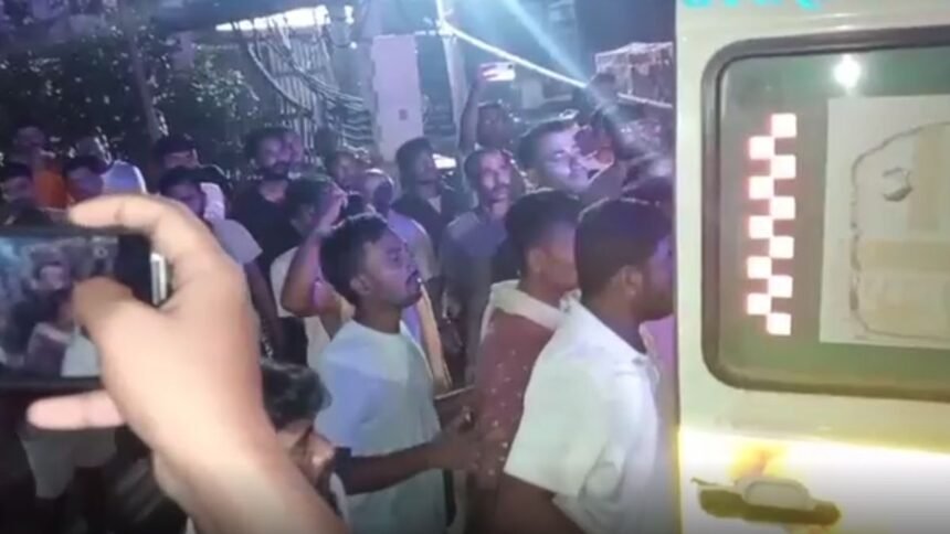 हाजीपुर के राघोपुर में गंगा नदी में नाव पलटने की घटना का सांकेतिक दृश्य